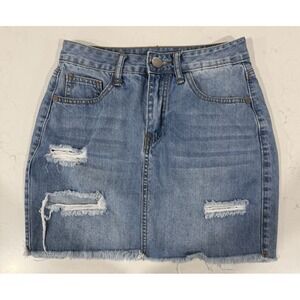 Windsor Jean Skirt Size Small Waist 26 In.  Distressed Pockets Zip Button Frayed